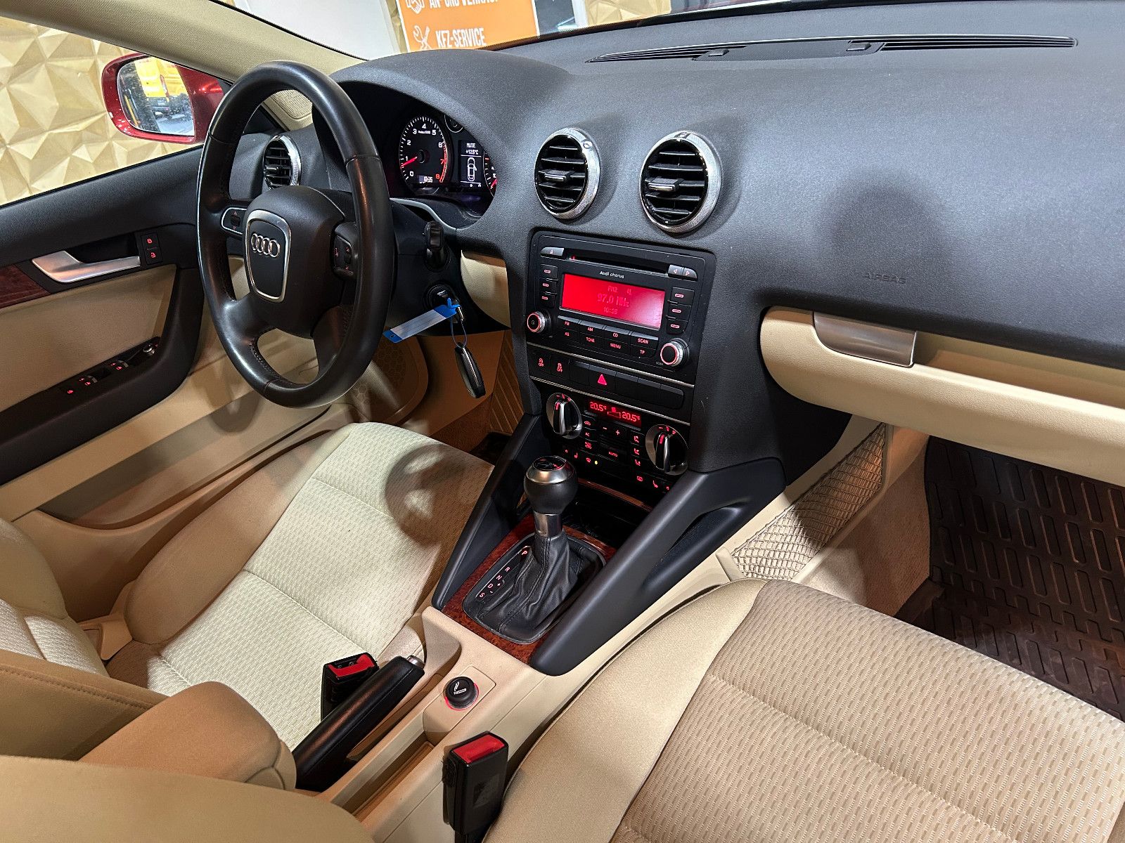 Fahrzeugabbildung Audi A3 Sportback 1.4TFSI Ambiente/KLIMA/AUTOMATIK/SH
