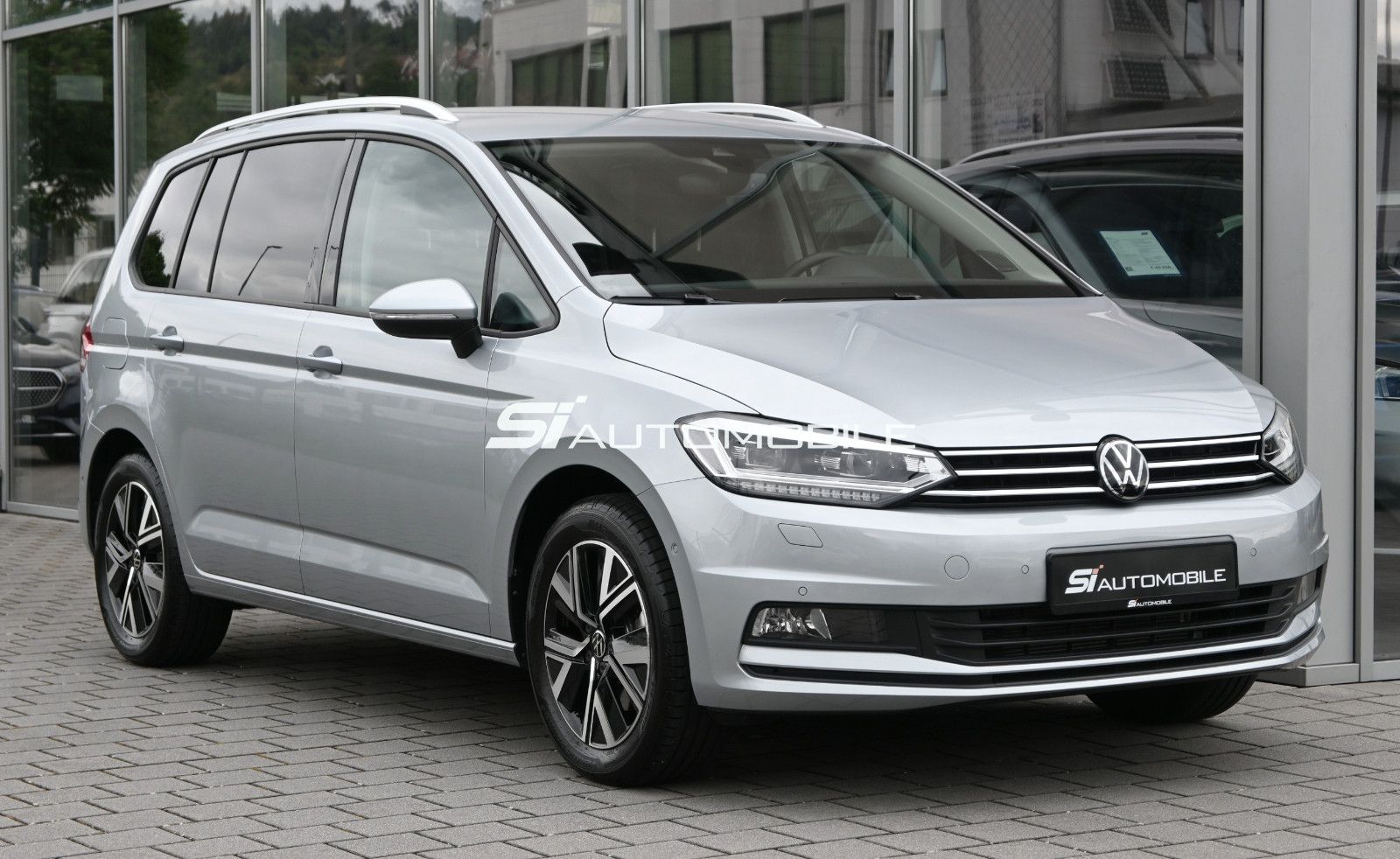 Fahrzeugabbildung Volkswagen Touran 1.5 TSI DSG °UVP 61.017€°ACC°AHK°STANDHEI