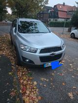 Chevrolet Captiva 2.4 LT 2WD 7-Sitzer LT - Chevrolet Captiva in Hamburg