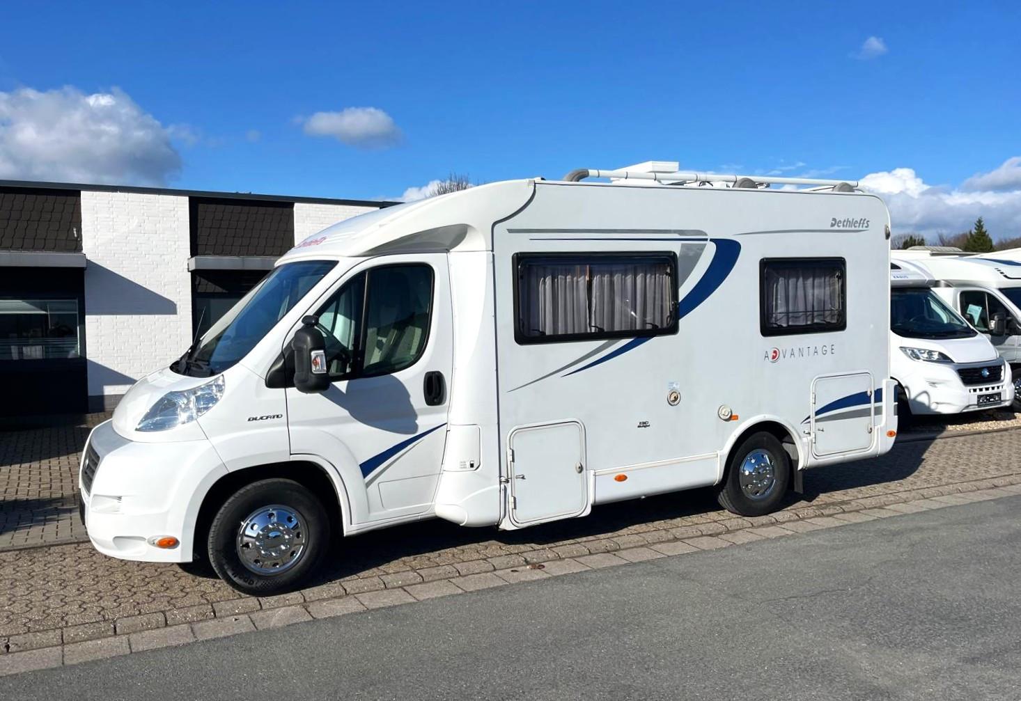 Dethleffs T 5841 - Festbett - Klima - auto.Sat/TV - AHK -