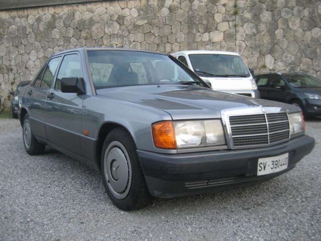 Mercedes-Benz MERCEDES-BENZ 190 2.0 E