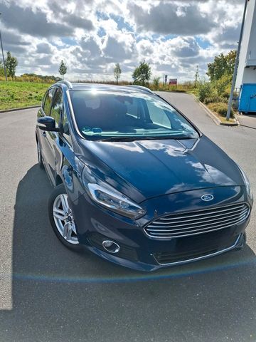 Ford Endet heute: Ford S-Max Titanium Allrad