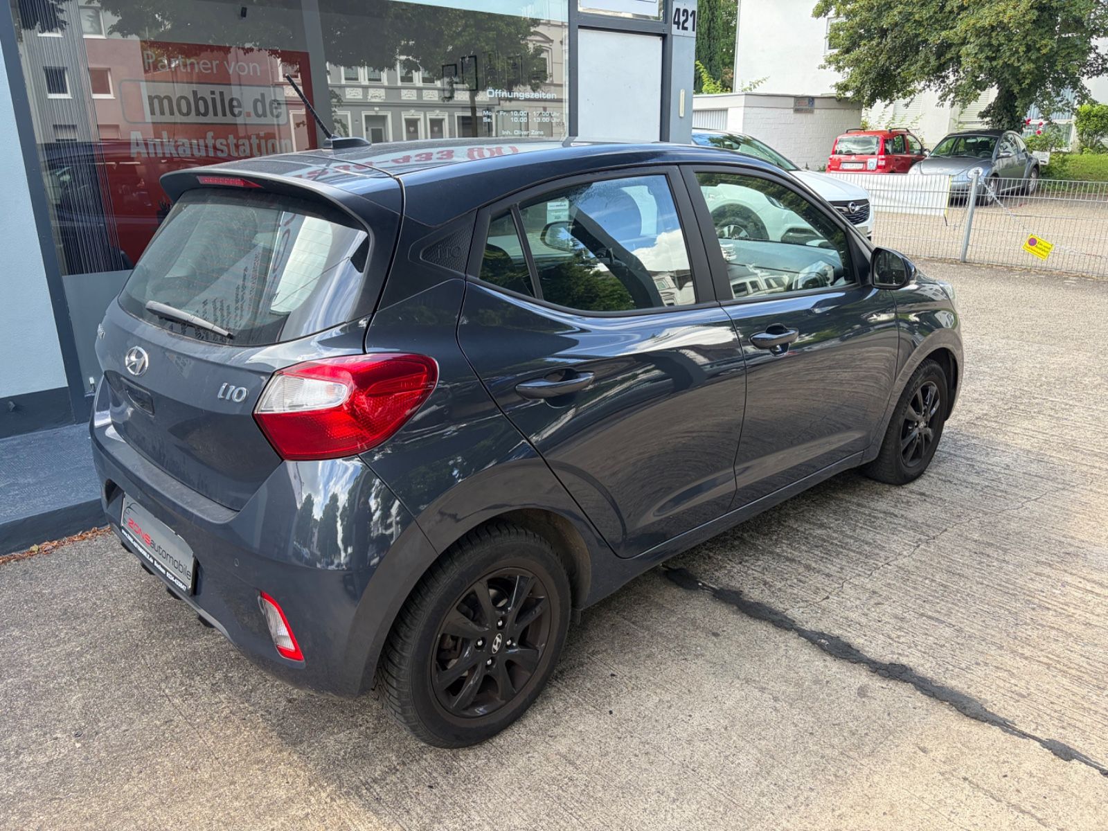 Fahrzeugabbildung Hyundai i10+CarPlay+NaviZB+Allw.LM+SHZ+BT+PDC+ACC