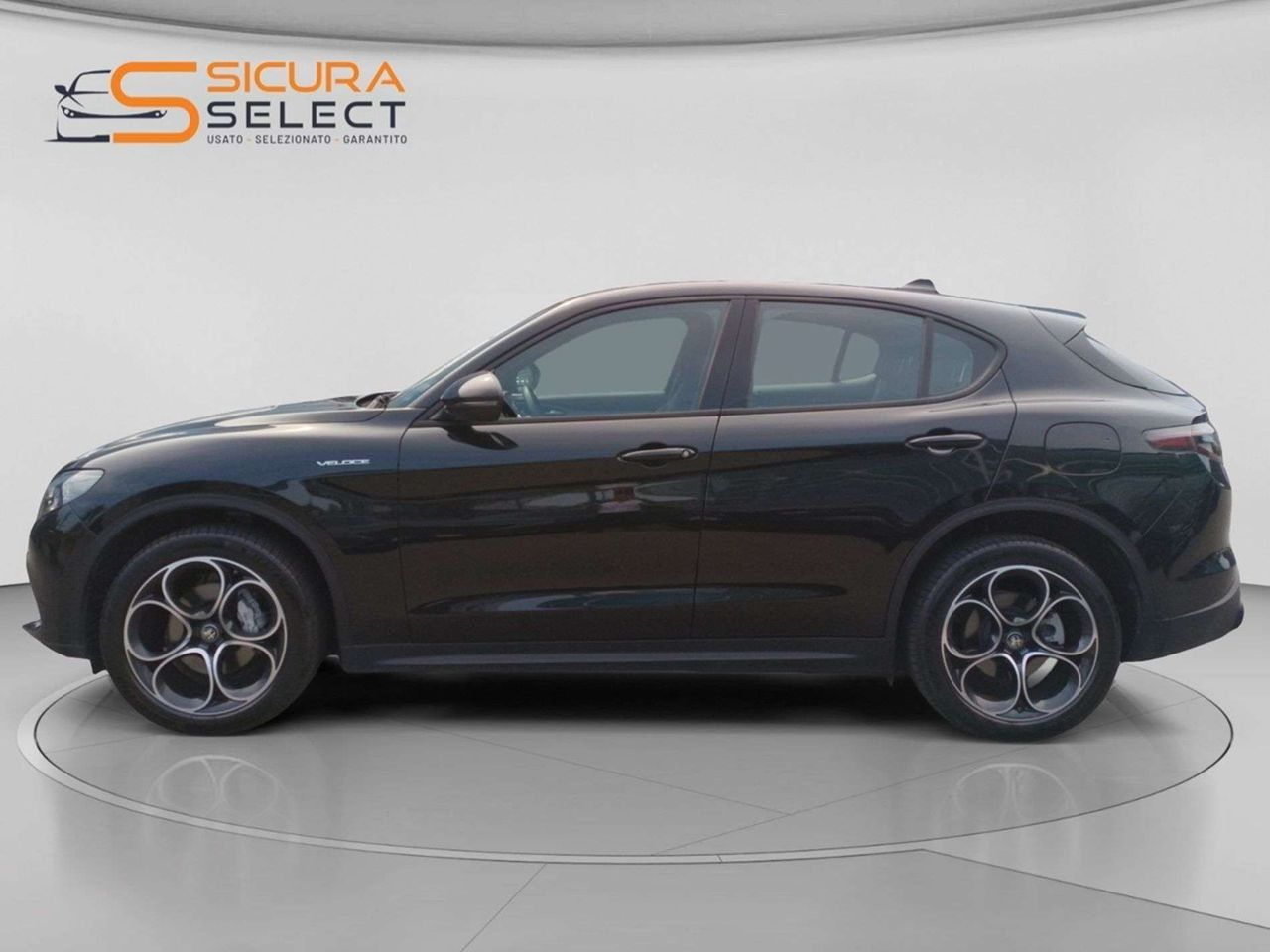 Alfa Romeo Stelvio ALFA ROMEO Stelvio 2.0 Turbo imagem 2