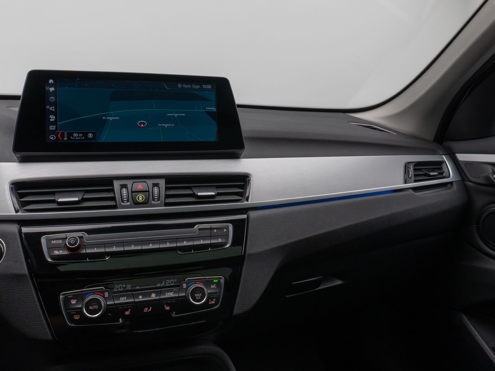 Fahrzeugabbildung BMW X1 xD25e Panorama Kamera DAB HUD Leder LED Alarm