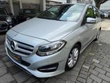 Mercedes-Benz B 180, Automatik, Navi, PDC v&h, AHK - Gebrauchtwagen in Iserlohn