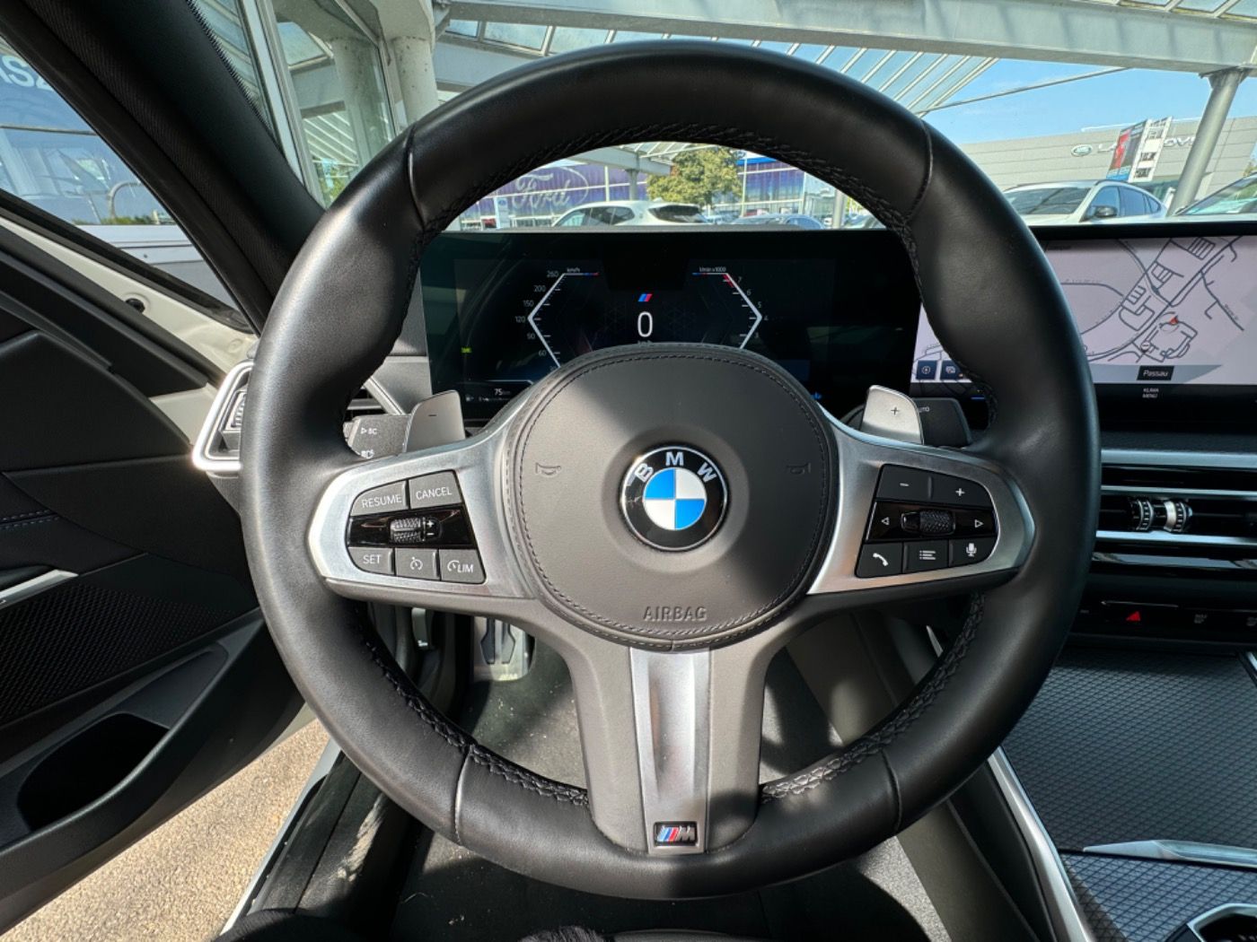 Fahrzeugabbildung BMW 318i Lim. M-Sport DrivAssi GARANTIE bis 05/2028