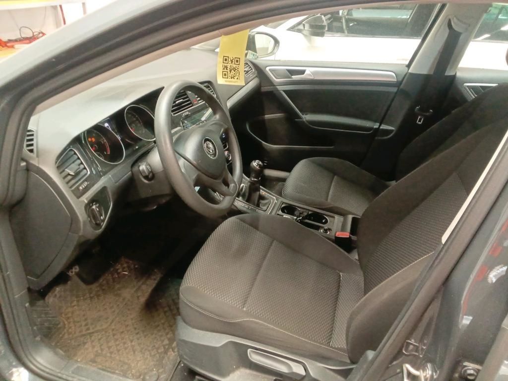 Volkswagen Golf VII Lim 1.6 TDI*NAVI*PDC*ALU*MÜDIGKEIT*
