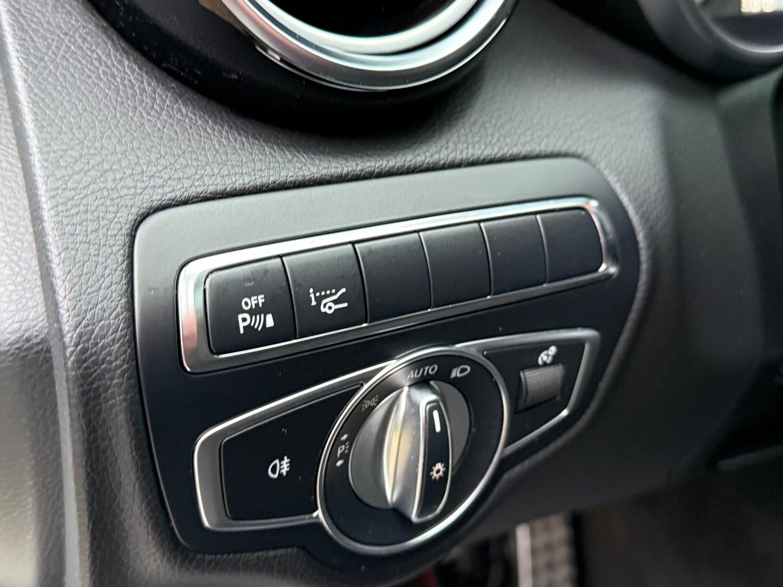 Mercedes-Benz C 43 AMG 4Matic T-Modell I PANO I BURMESTER IHUD