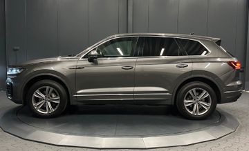 Volkswagen Touareg - 2