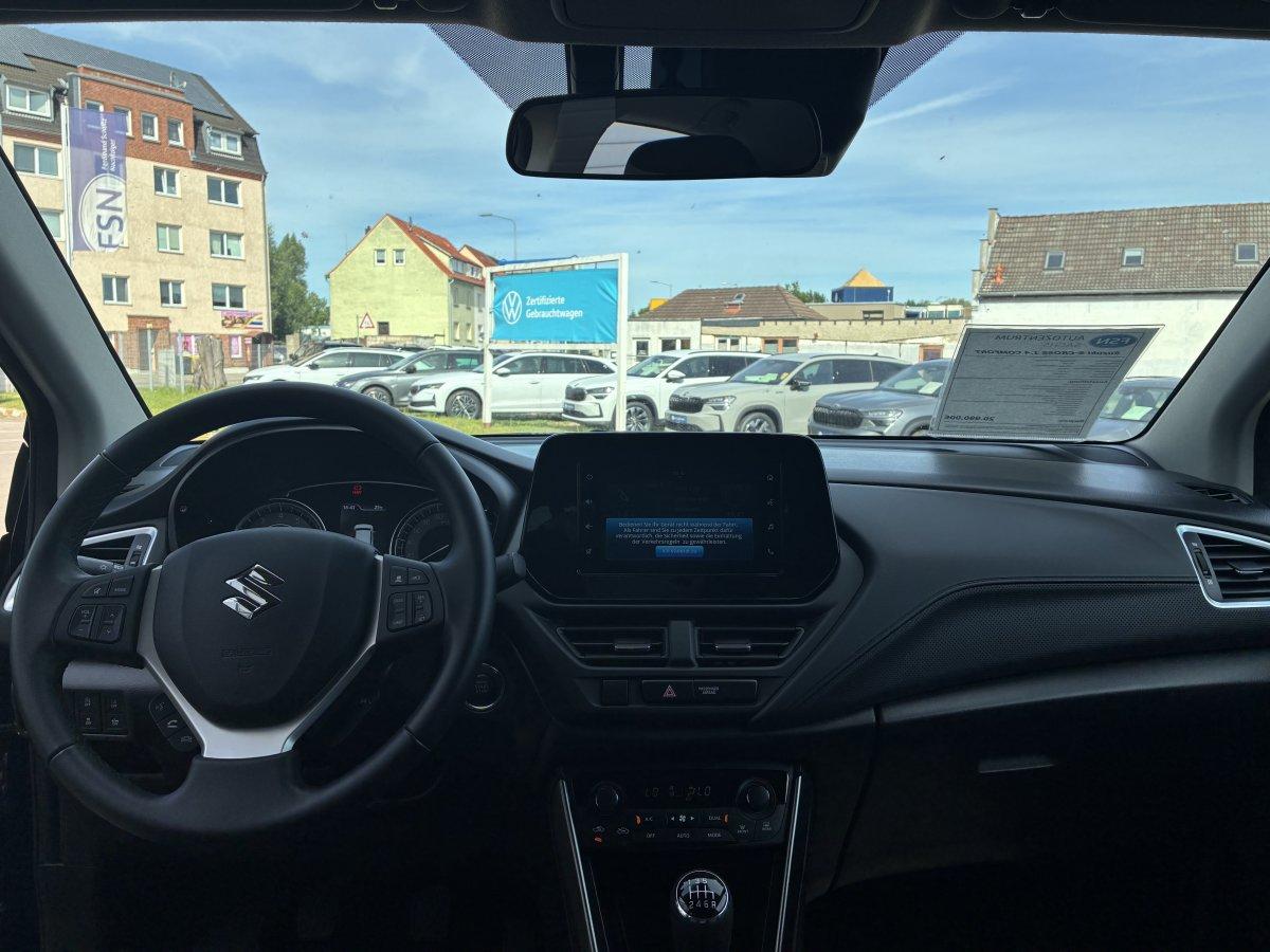 Suzuki S-CROSS 1.4 COMFORT MHEV RFK LED ACC