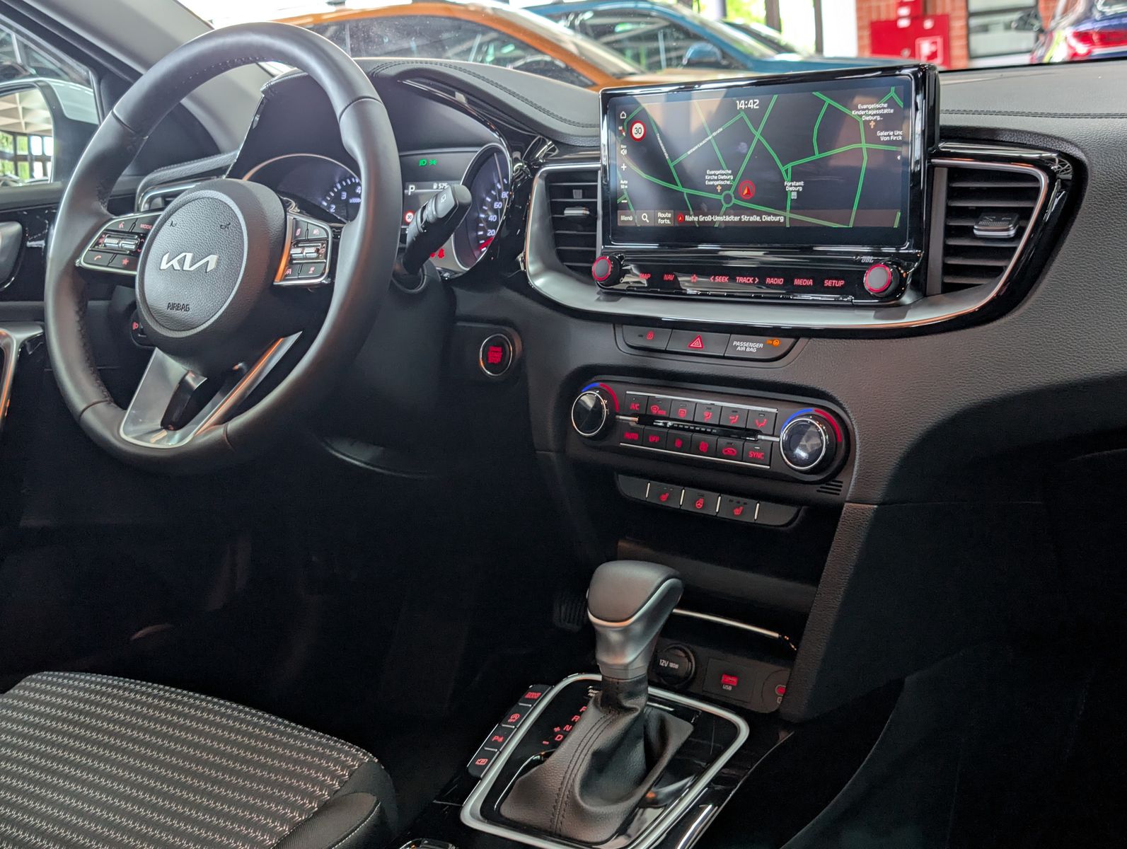 Fahrzeugabbildung Kia cee'd Sportswagon 1.5 Ultimate Style-Pak SCC JBL