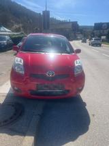 Toyota Yaris Executive - Toyota Yaris: Executive