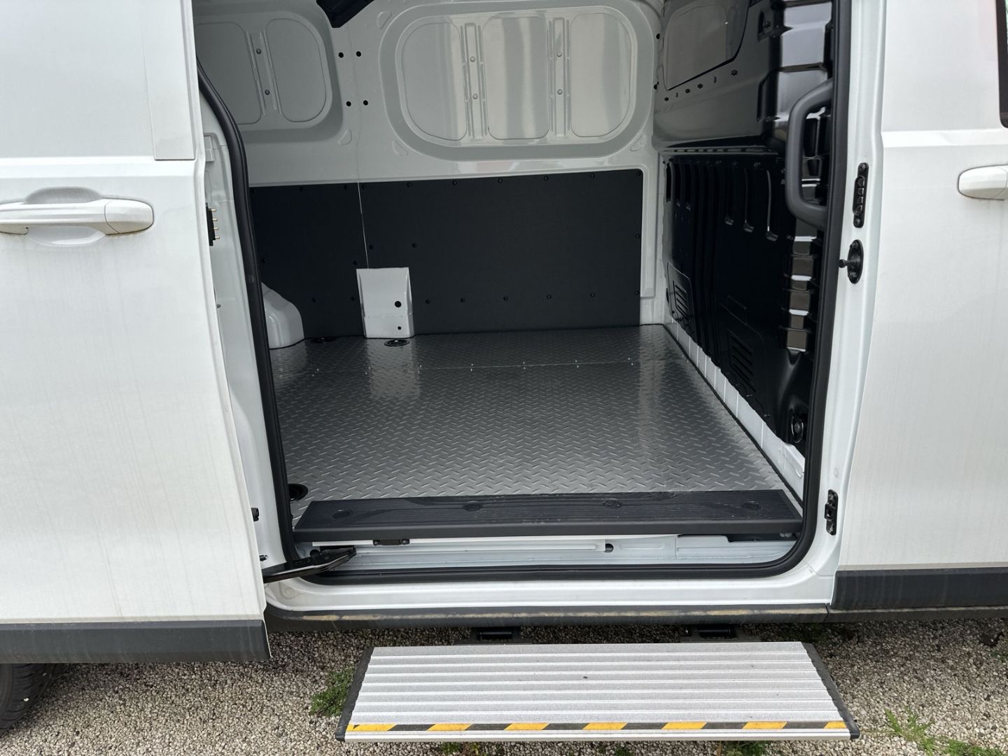 Maxus Andere - Bild 10