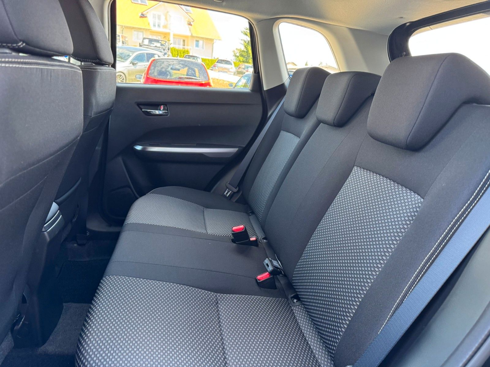 Suzuki Vitara - Bild 11