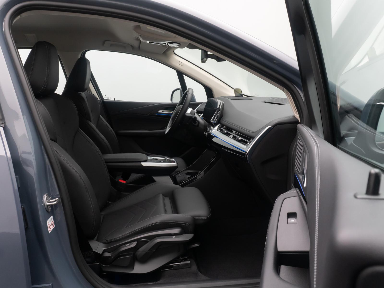 BMW 220 Active Tourer 220i Active Tourer Sport HUD 360° AHK DAB Leder, миниатюра 25