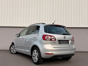 Volkswagen Golf - 5