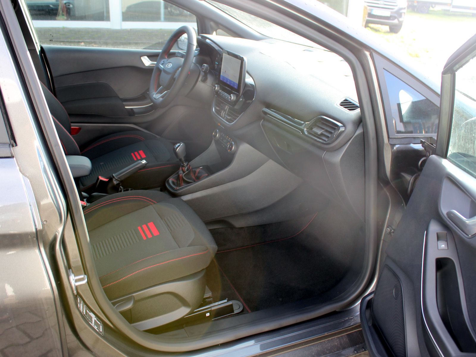 Fahrzeugabbildung Ford Fiesta ST-Line X 1,0 EcoBoost Hybrid