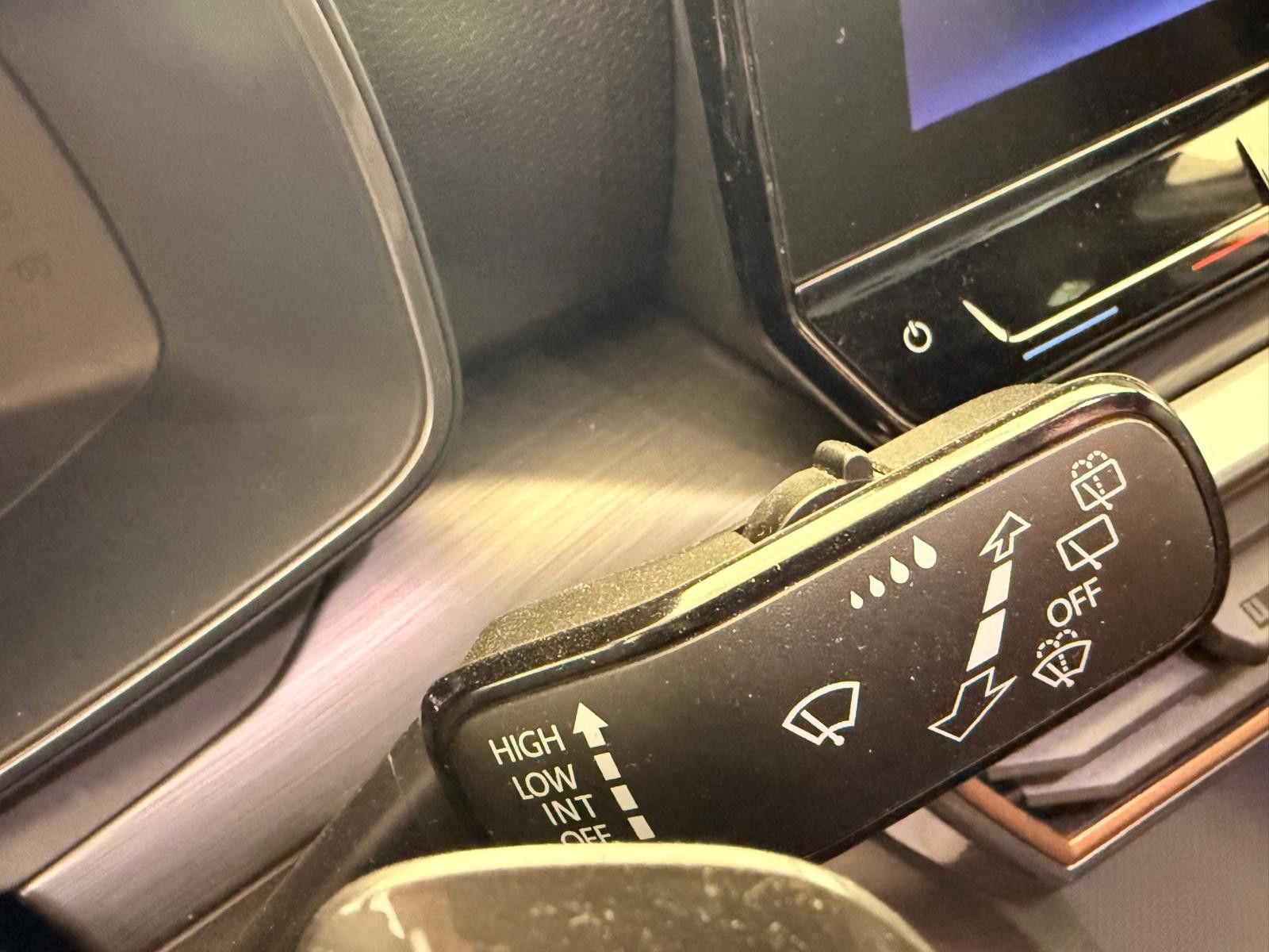 Fahrzeugabbildung CUPRA Leon Sportstourer VZ e-Hybrid/AHK/8.FACH BEREIFT