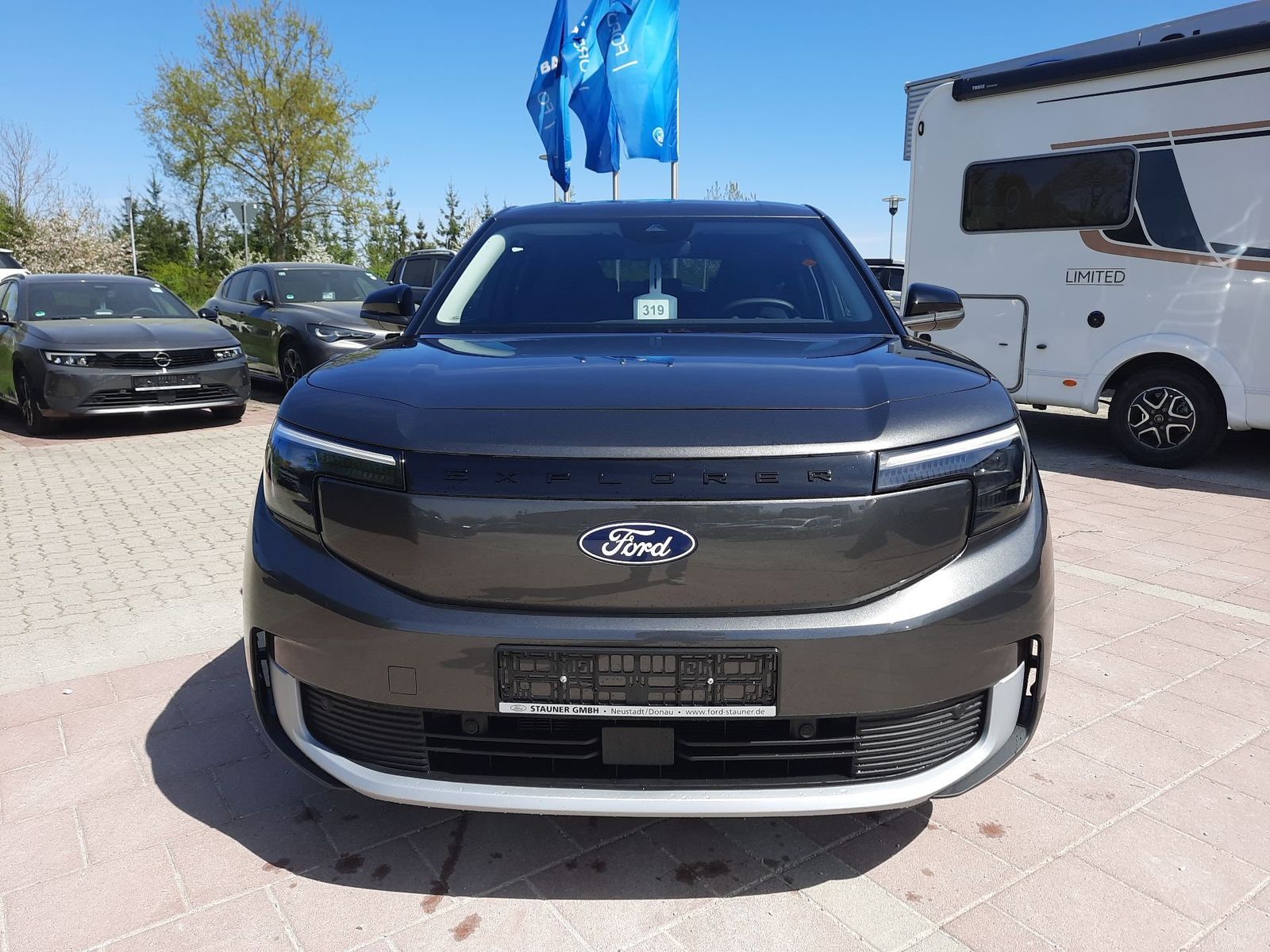 Ford Explorer - Bild 3