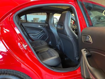 Mercedes-Benz A 180 CDI Aut. *PANO*LED*NAVI*SHZ*TEMPOMAT*