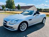 Mercedes-Benz SLK 200 Roadster BE*AUTOM*LEDER*NAVI*AIRSCARF* - Mercedes-Benz SLK 200 in Stuttgart