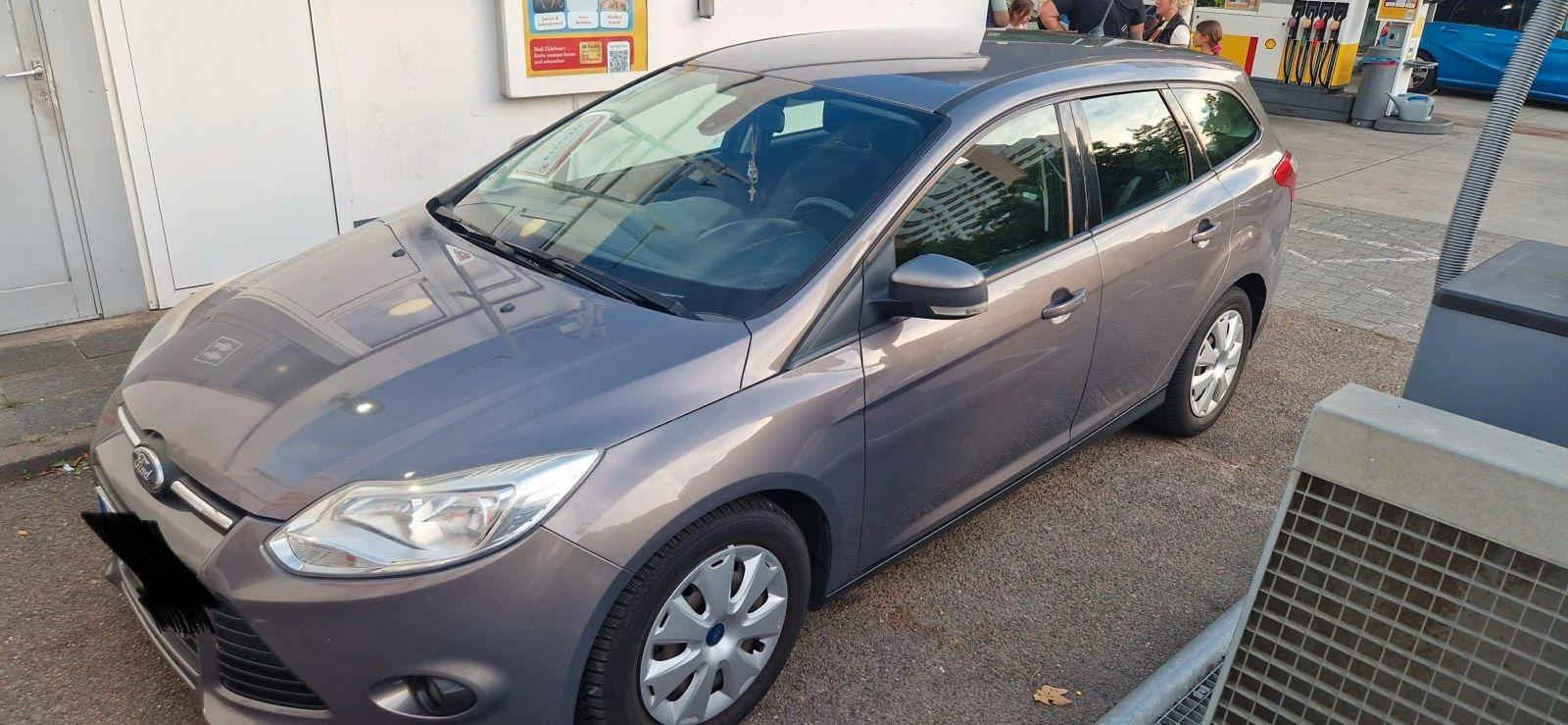 Ford Focus 2014 — photo 6