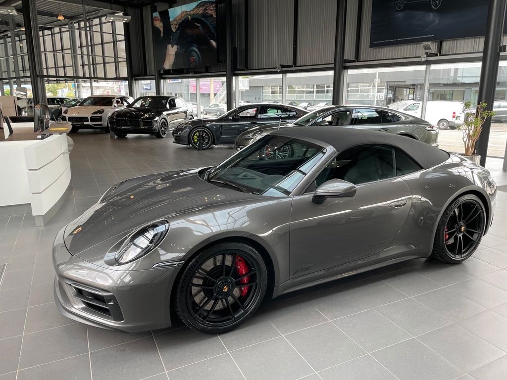 Image of Porsche 992