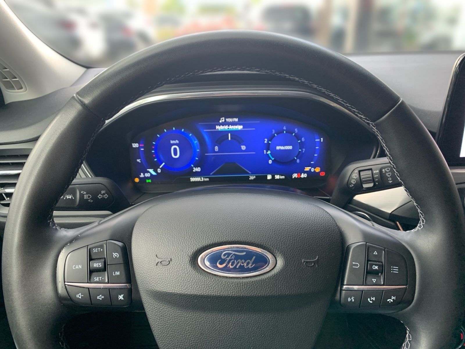 Fahrzeugabbildung Ford Focus Turnier 1.0 EcoBoost Hybrid Titanium X S/S