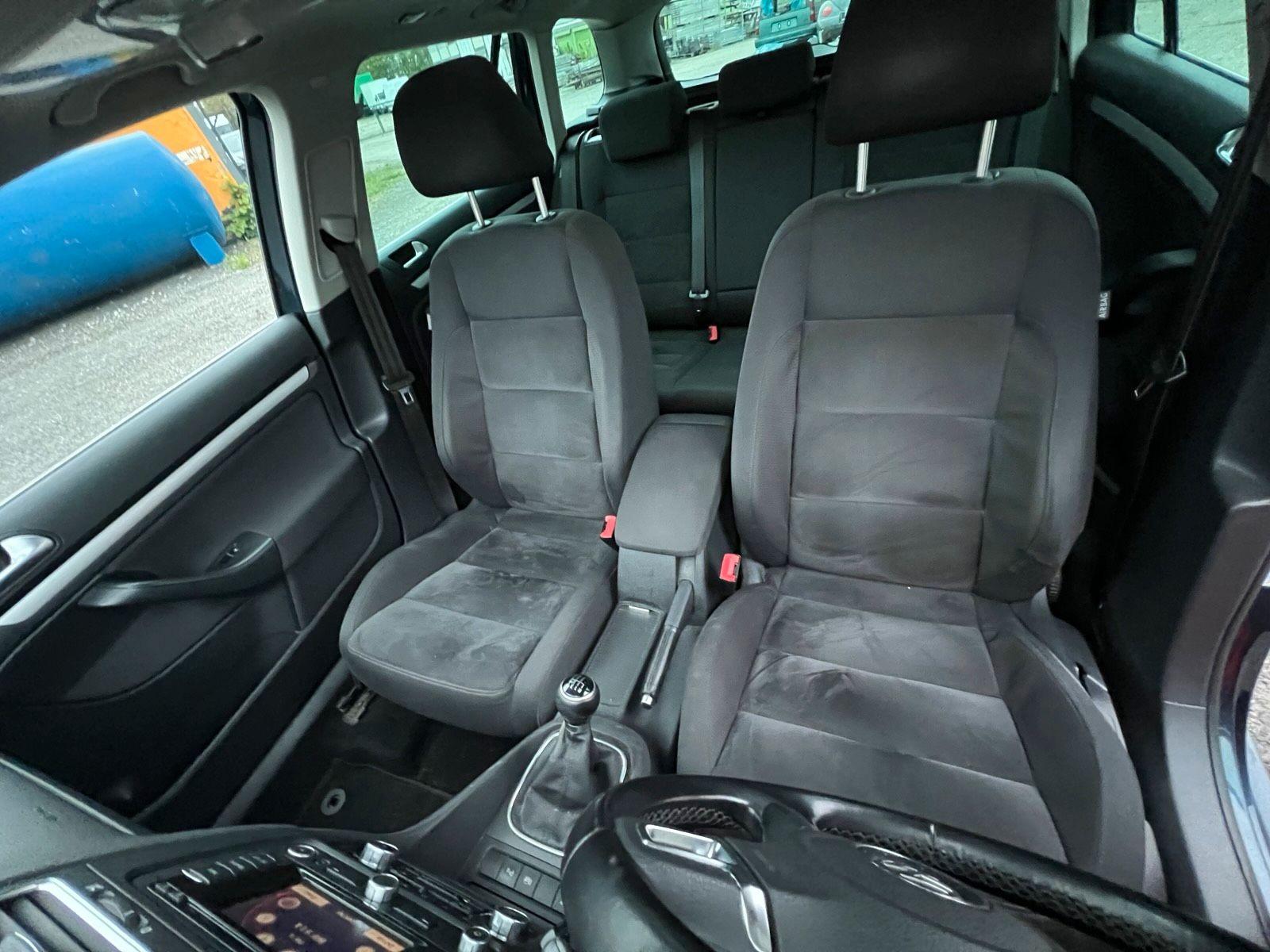 Volkswagen Golf 2010 — photo 6