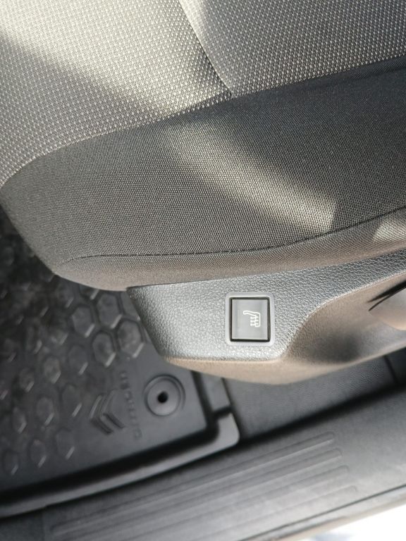 Fahrzeugabbildung Citroën Berlingo 1.5 Diesel 100 M S&S Club *AZV*Sitzh*PD