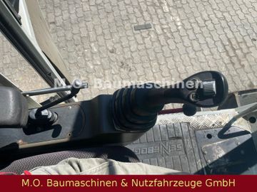 Fahrzeugabbildung Sennebogen 818 / ZSA / AC / ZSA / Hochfahrbare Kabine /