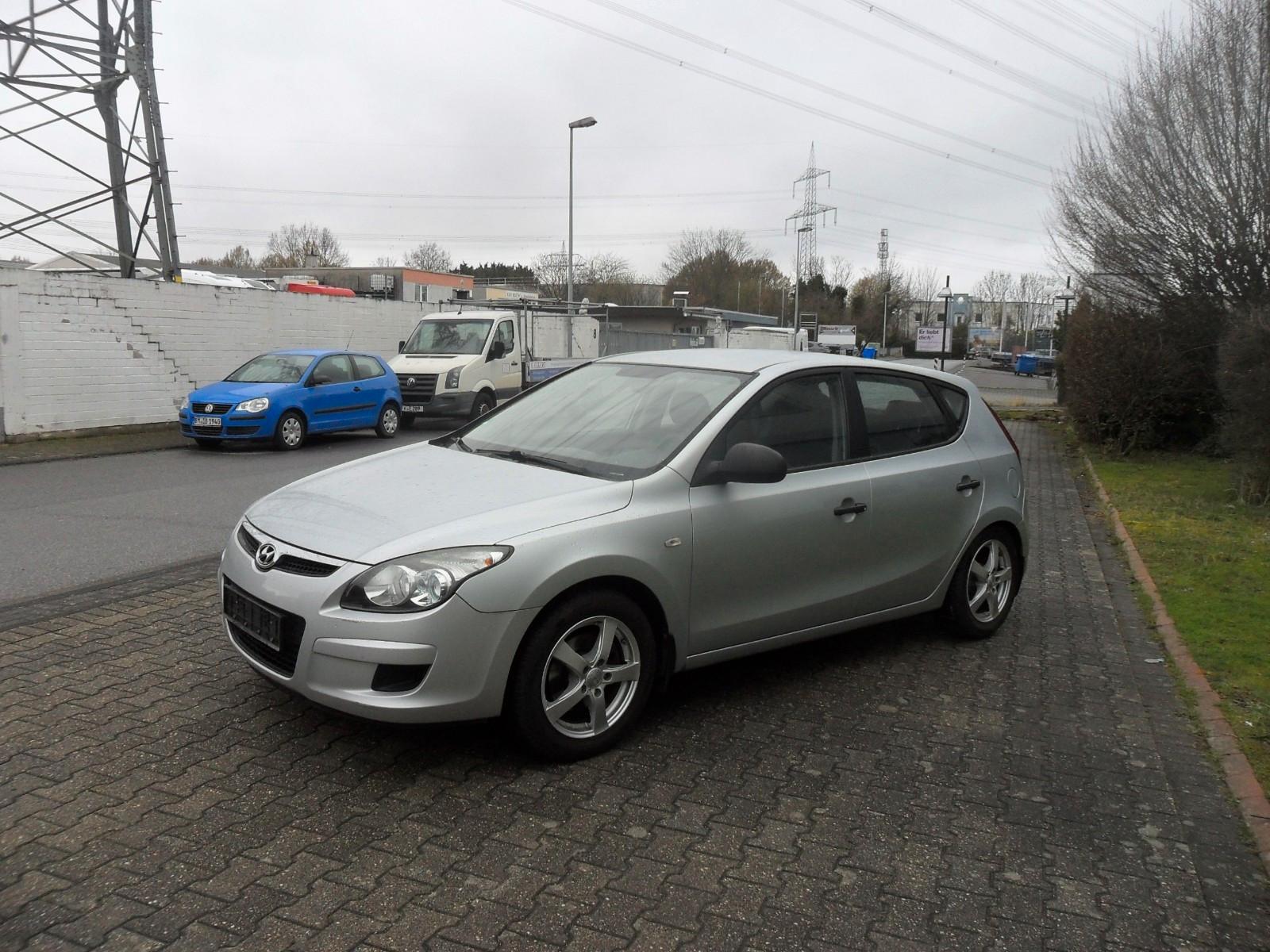 Hyundai i30 1.4Edition Lim*Klimatronik*Tüv3/2027*2Hand