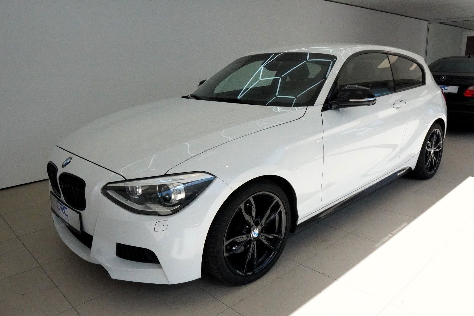Fahrzeugabbildung BMW 120d M-Paket *Harman/Kardon*Shz*Bi-Xenon*