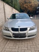 BMW 320i (E90) Automatik - 2006er Modell - BMW: 3er E90
