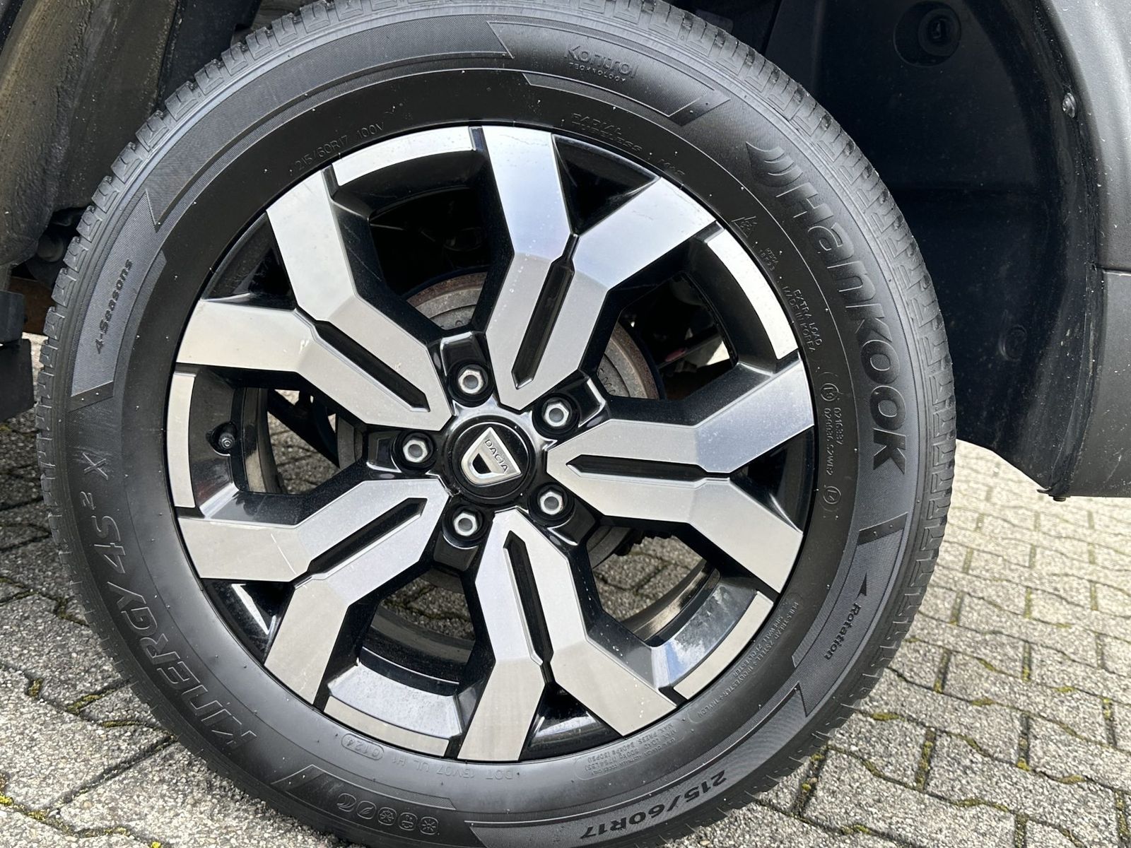 Fahrzeugabbildung Dacia Duster Prestige+ TCe 150 4WD AHK SHZ Navi uvm