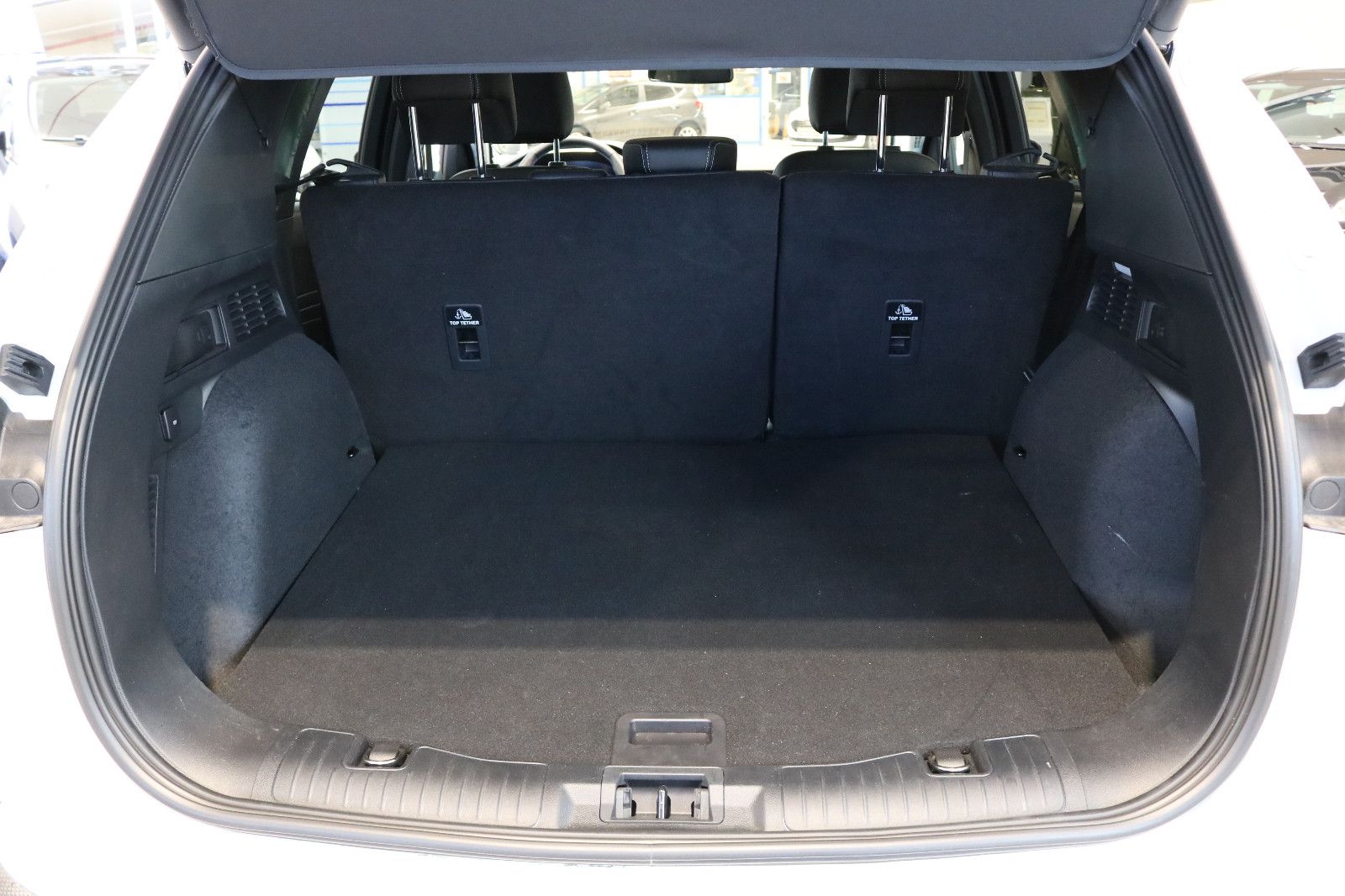 Fahrzeugabbildung Ford Kuga Plug-In Hybrid Titanium X  LED / Navi