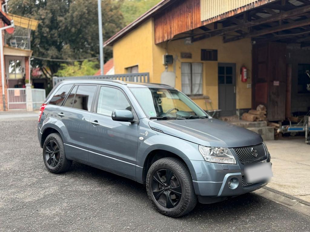 Suzuki Grand Vitara 1,9DDIS 4x4 *TÜV10/28*...