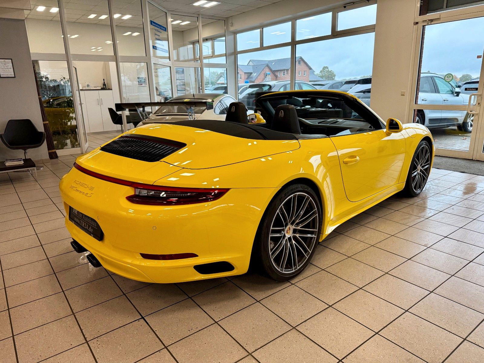 Fahrzeugabbildung Porsche 911 991 Carrera 4S Cabrio PDK Keyless/Kamera/SAA