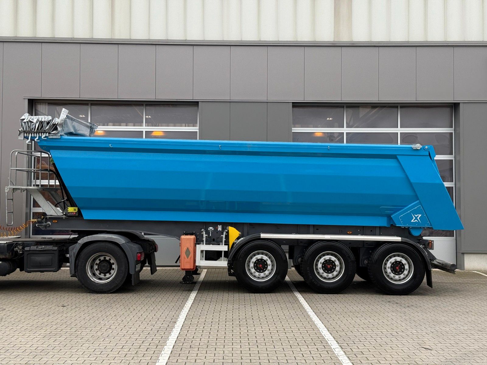 Fahrzeugabbildung Andere Euromix ATM 27 Kippauflieger Liftachse E-Verdeck