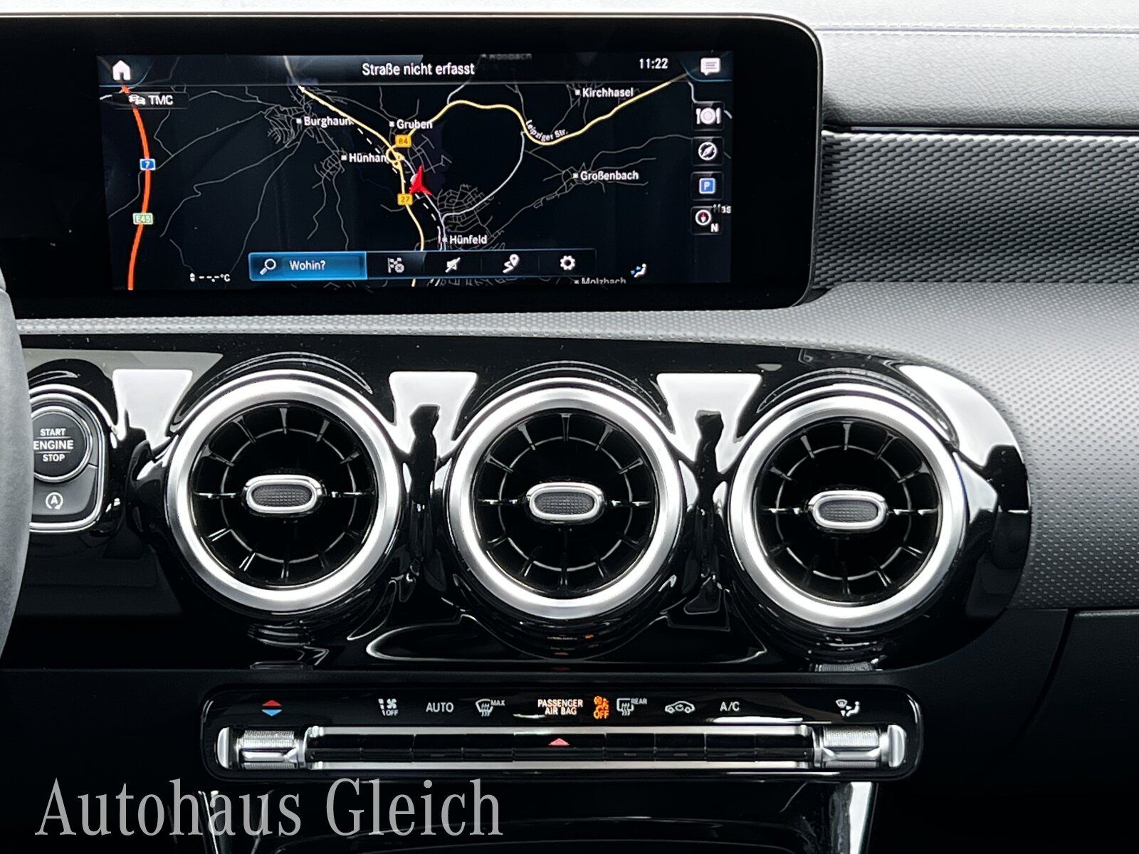 Fahrzeugabbildung Mercedes-Benz CLA 180 Coupé Progressive/Navi/Klima/LED