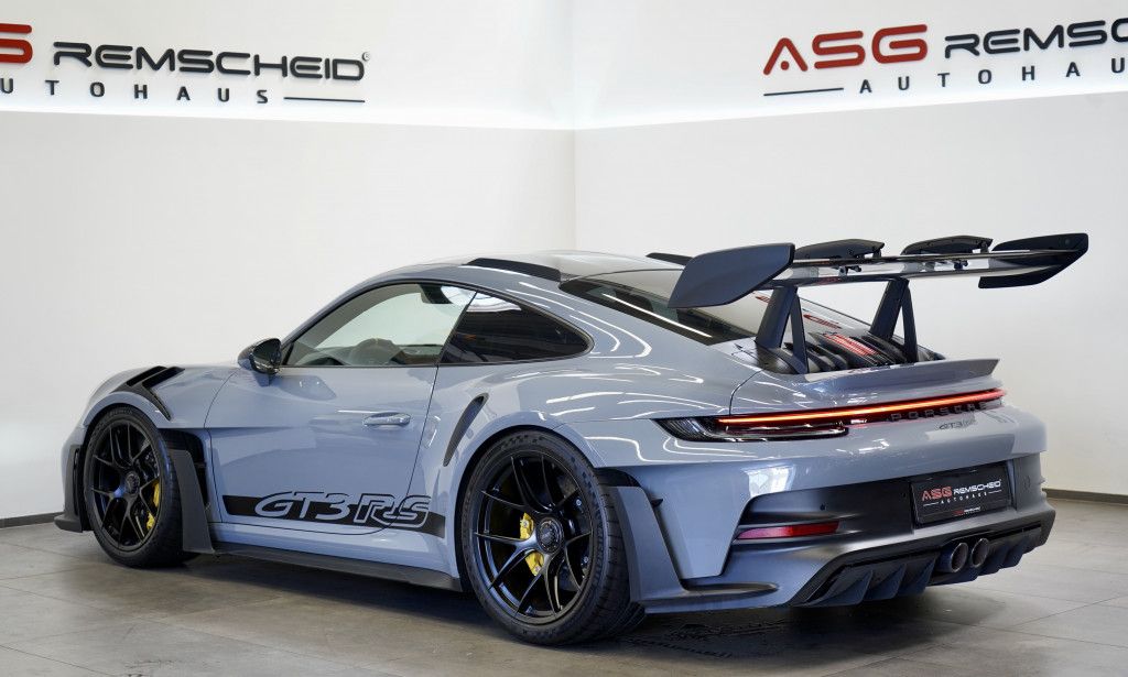 Porsche 992