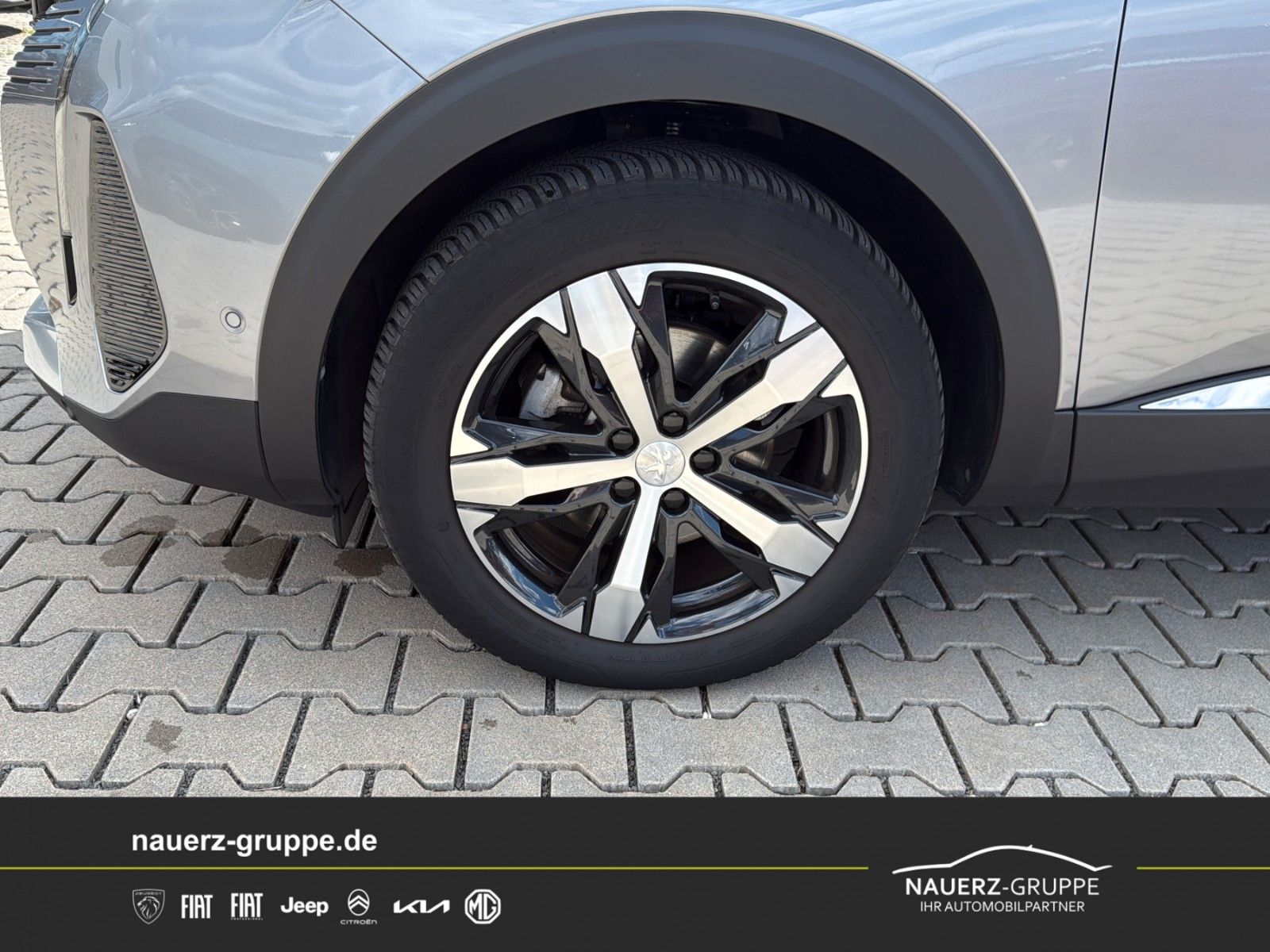 Fahrzeugabbildung Peugeot 5008 Allure Pack