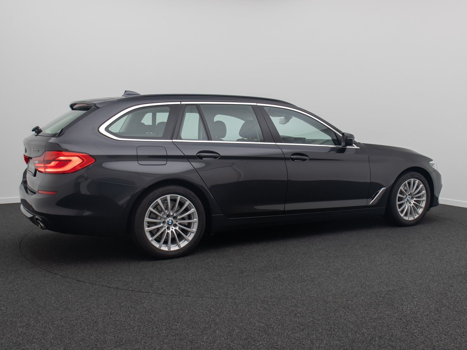 Fahrzeugabbildung BMW 520d Kamera HUD Alarm Geschwindig Sport 18Zoll