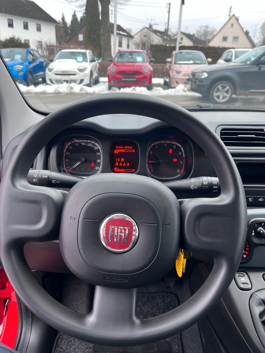 Fahrzeugabbildung Fiat Panda Base