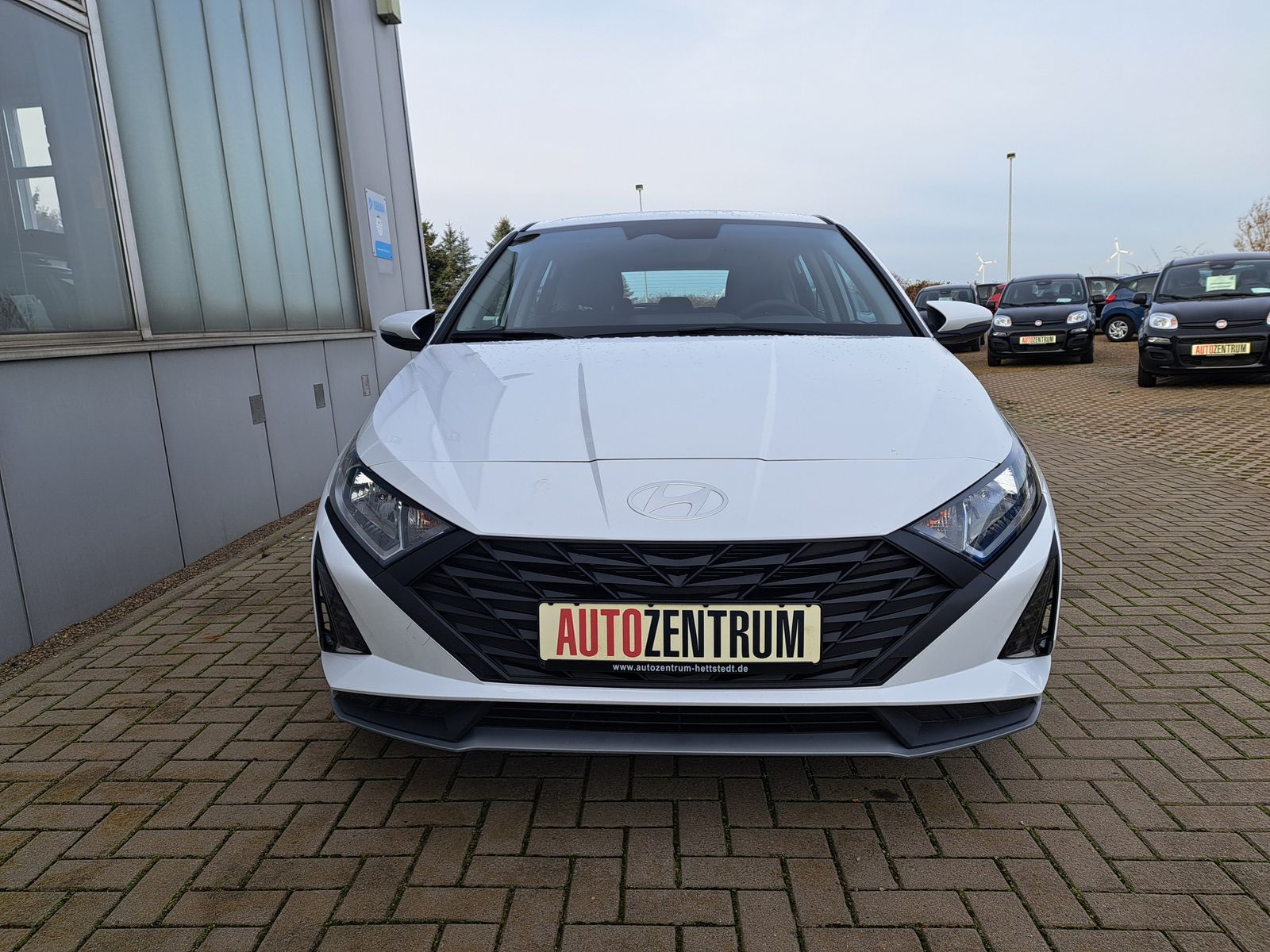 Fahrzeugabbildung Hyundai i20 1.2 NAVI ALU WINTERPAKET KAMERA KLIMA