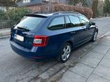 Skoda Octavia 1.8 TSI DSG Style Combi Standheizung - Skoda Octavia mit Benzin-Antrieb: Kombi, 1.8