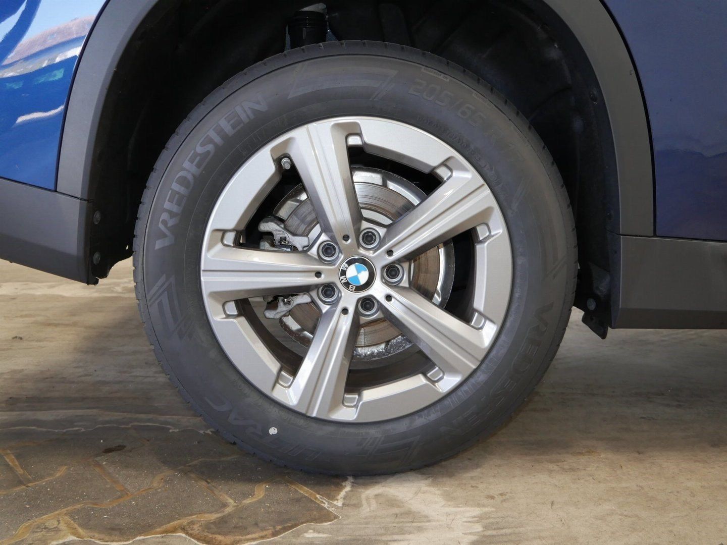 BMW X1 sDrive20i ACC 360° AHK HUD 1,99% foto 7