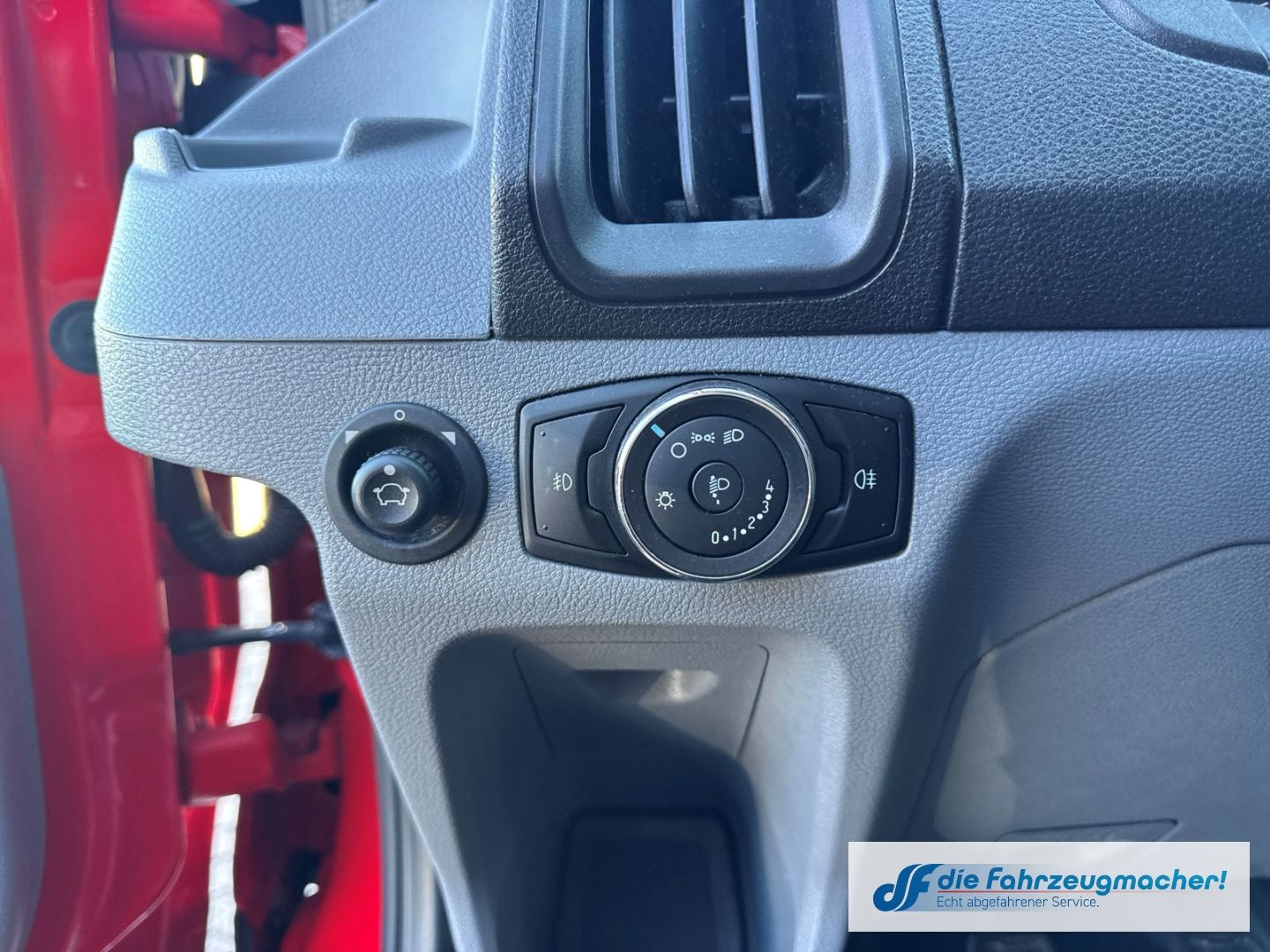 Fahrzeugabbildung Ford Transit Kombi 350 L3 Trend Temp *2641
