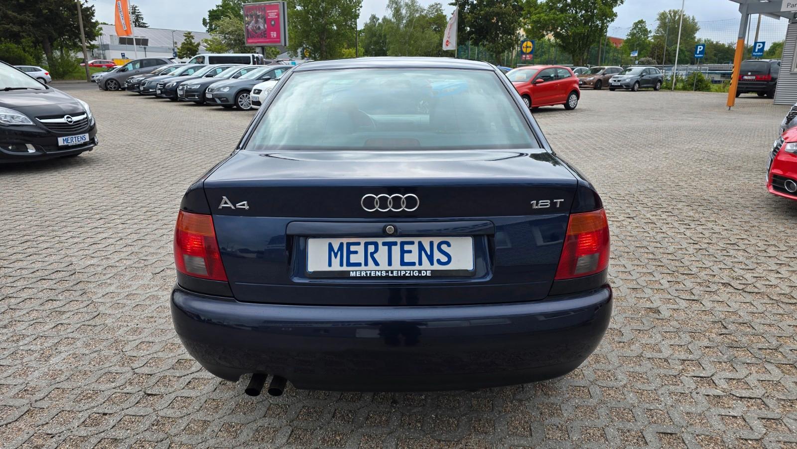 Audi A4 1.8 T 30 Jahre Oldtimer